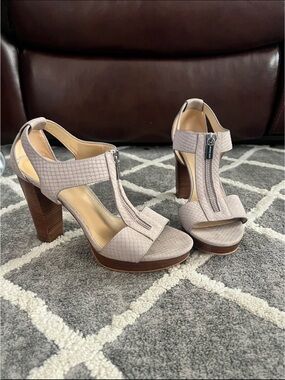 Women's Taupe Textured T-Strap High Heel Sandals